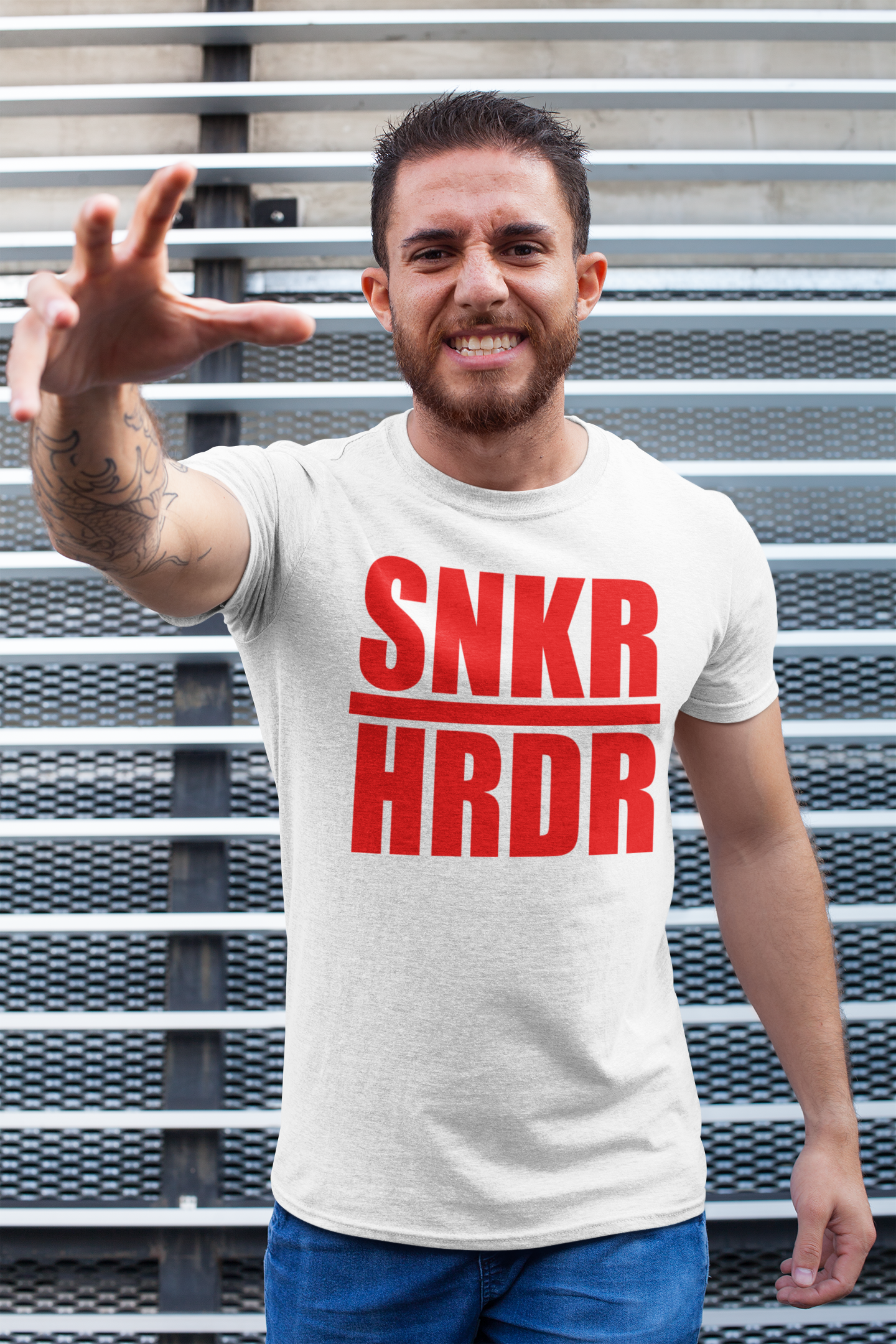 SNKR HRDR WHT TEE